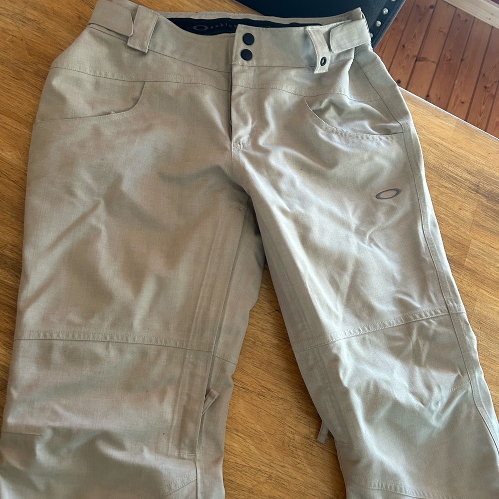 Oakley snowboard/ski pants.